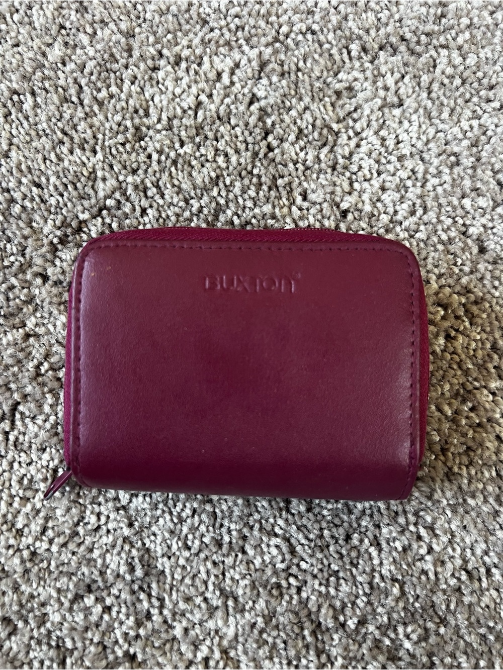 Buxton Compact Zip Wallet in Burgundy